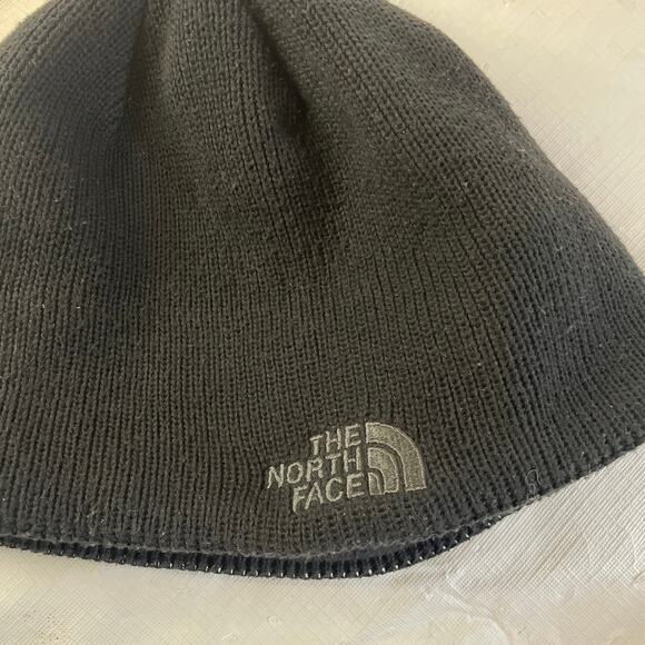 The North Face Other - The North Face Black Winter Hat Beanie GUC